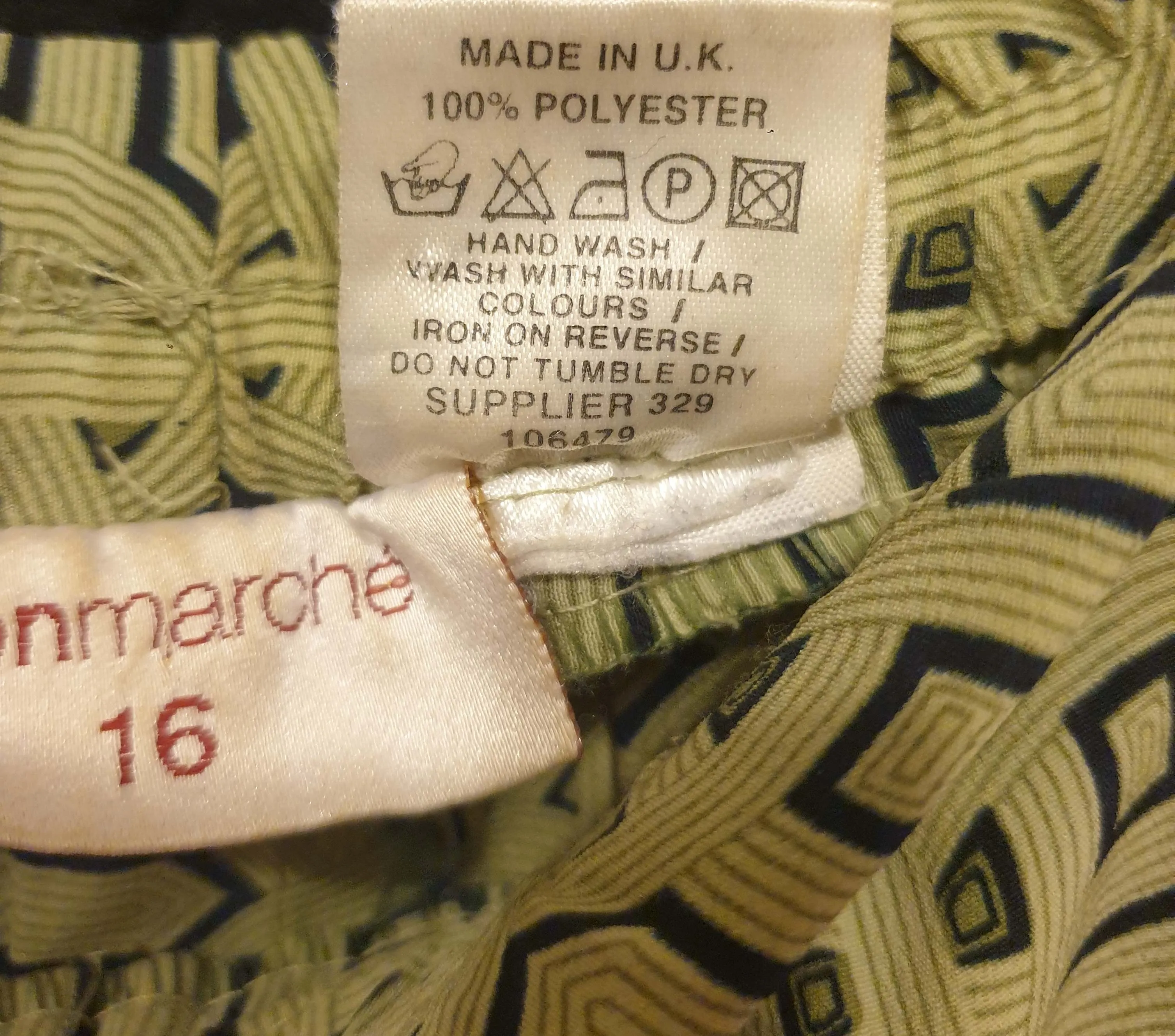 Bonmarche green print pleated skirt size 16