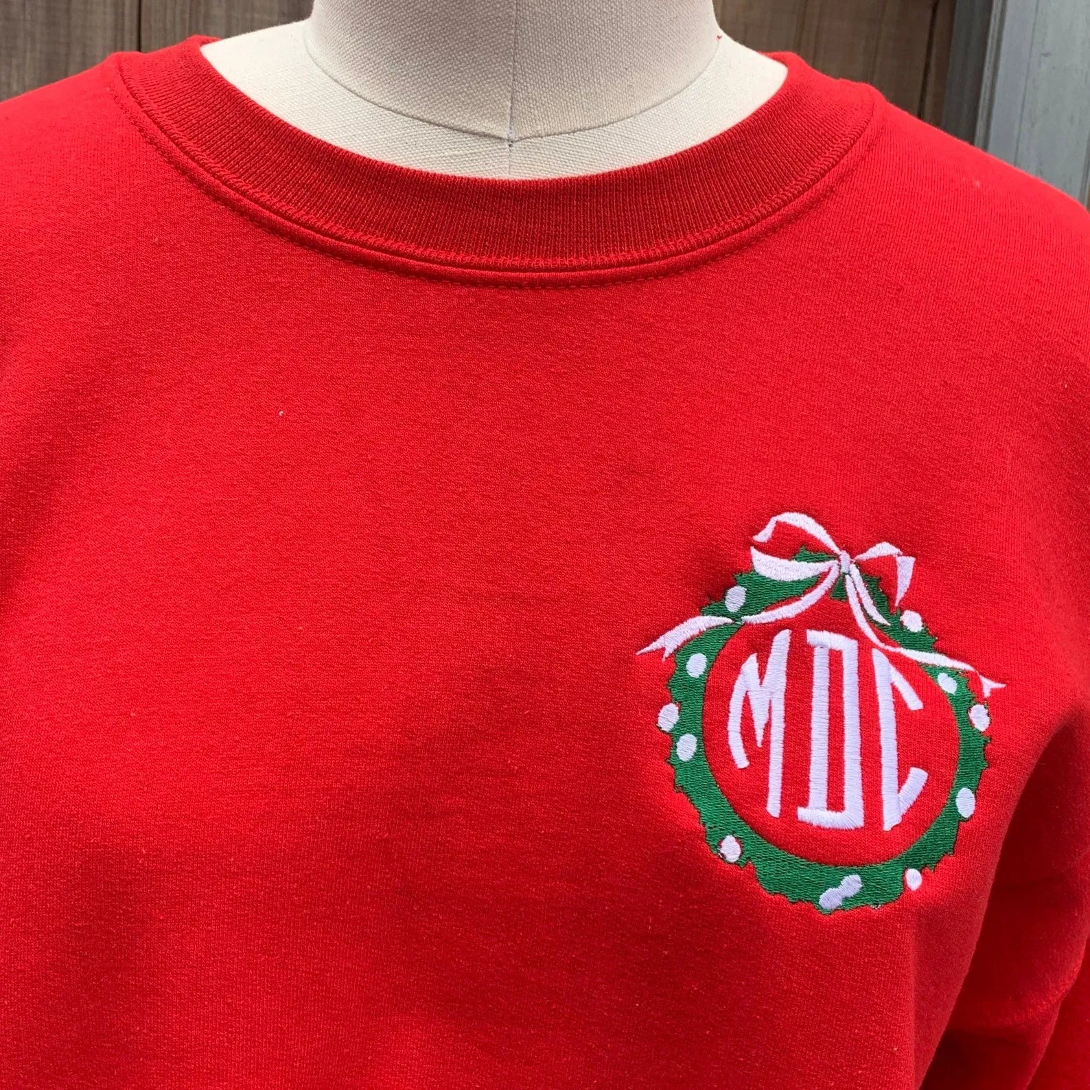 Christmas Wreath Embroidered Sweatshirt