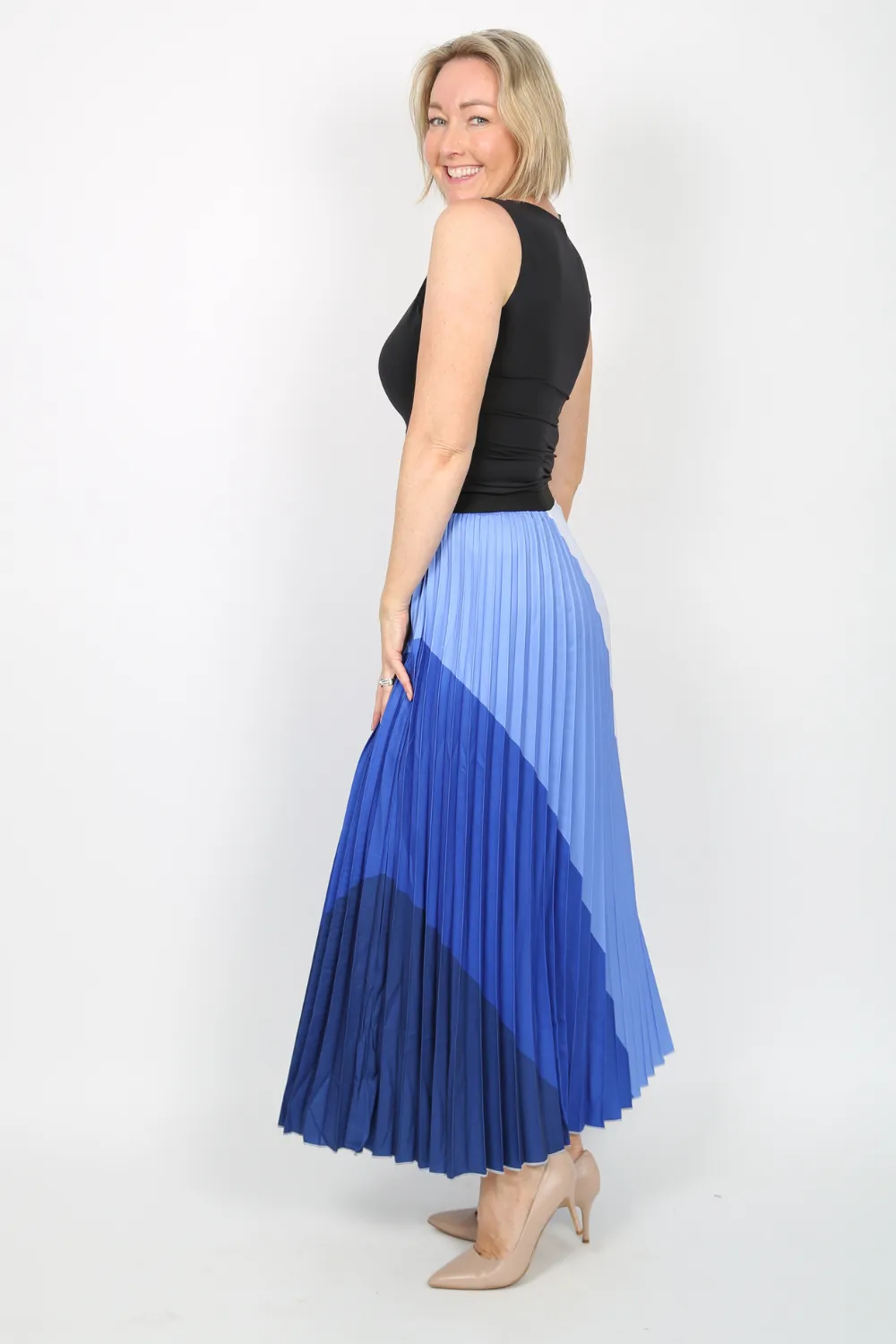 Contrast Pleated Skirt