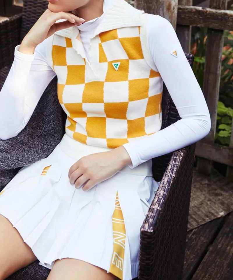 CREVE NINE: Logo Swing Pleated Skirt - White