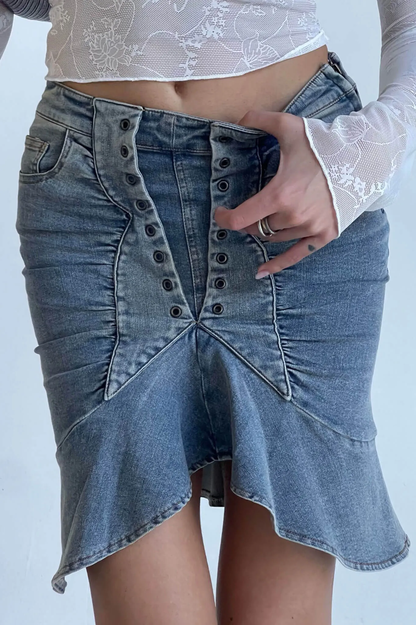DUSTI SKIRT - BLUE : LIGHT WASH
