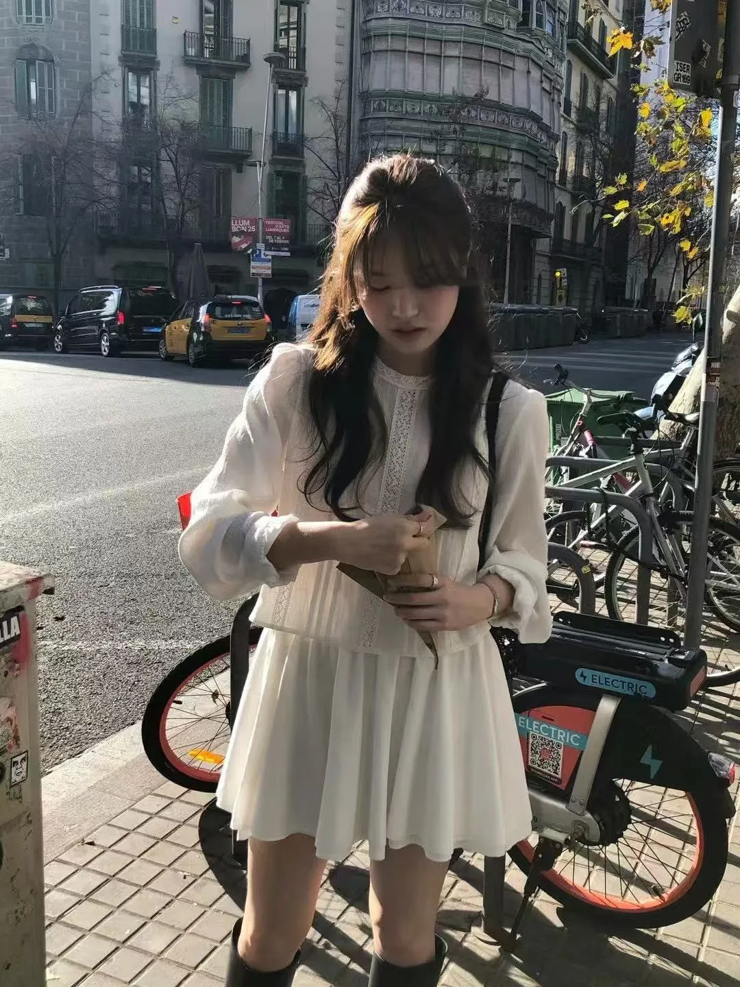 Elastic lace skirt