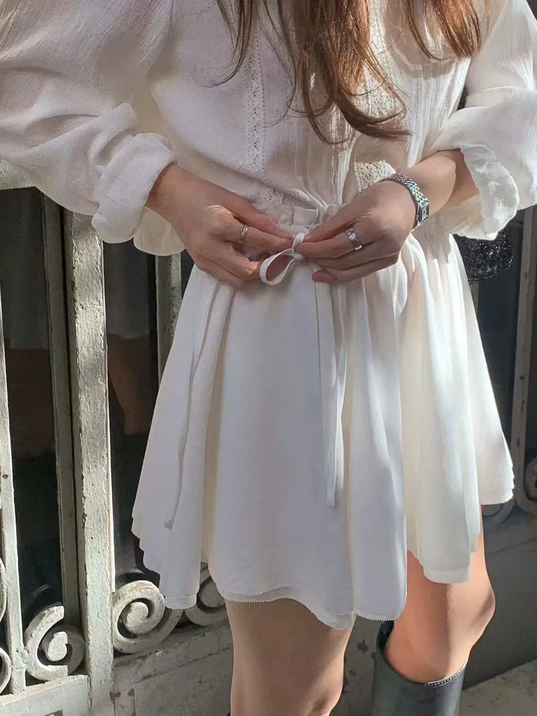 Elastic lace skirt