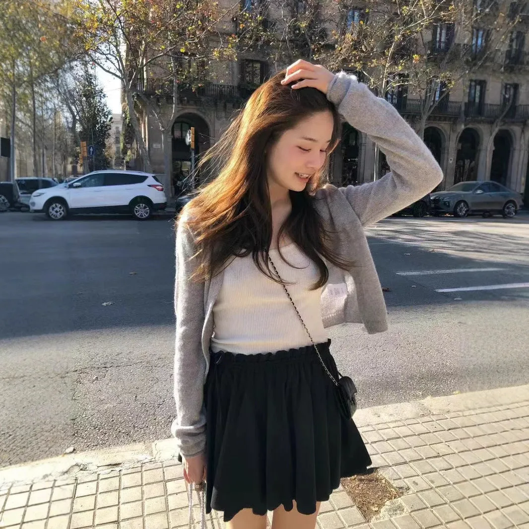 Elastic lace skirt