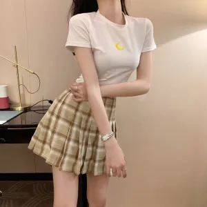 “EMBROIDERED T-SHIRT   PLAID PLEATED SKIRT” TWO-PIECE W110803