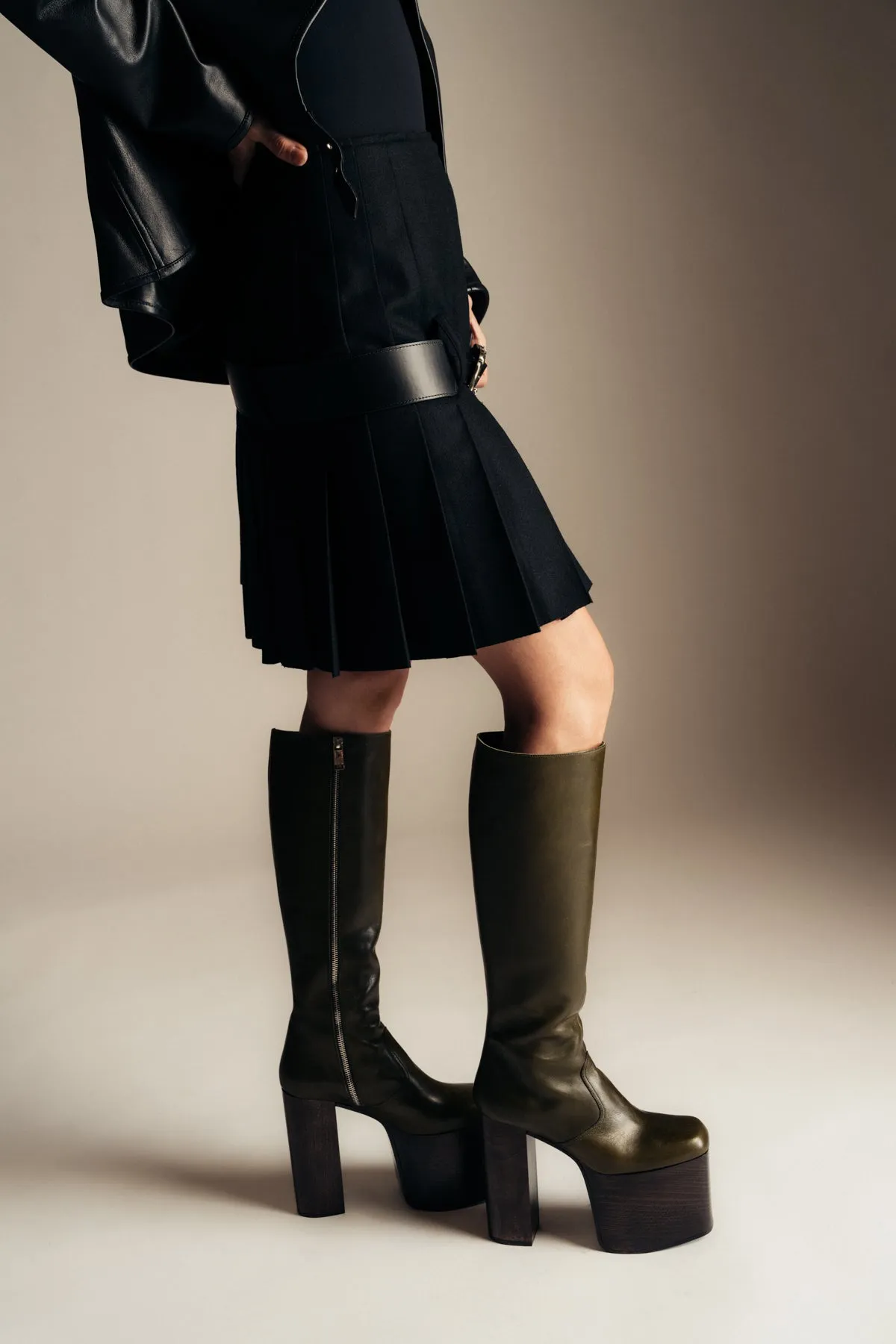 ENFANTS RICHES DÉPRIMÉS | RESTRAINT WOOL PLEATED SKIRT