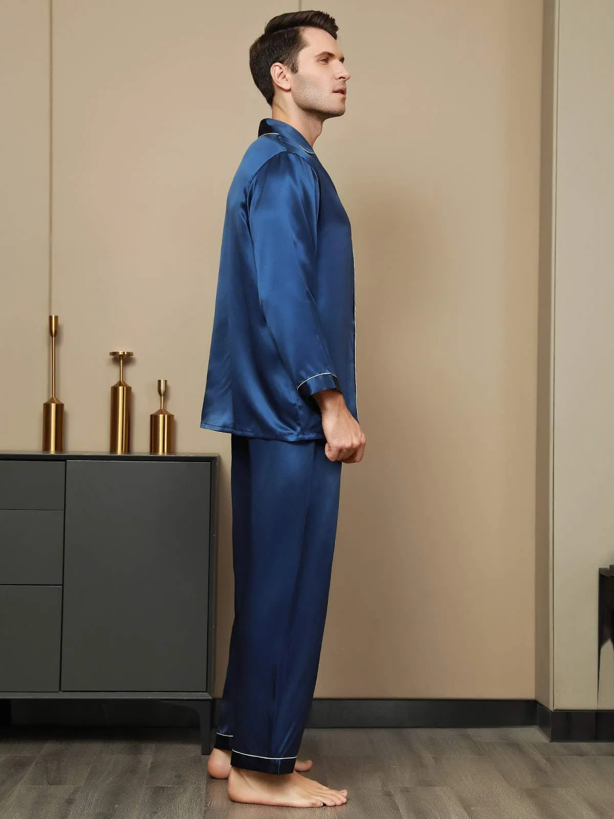 Heren Zijde Pyjama Set Met Revers En Volledige Lengte