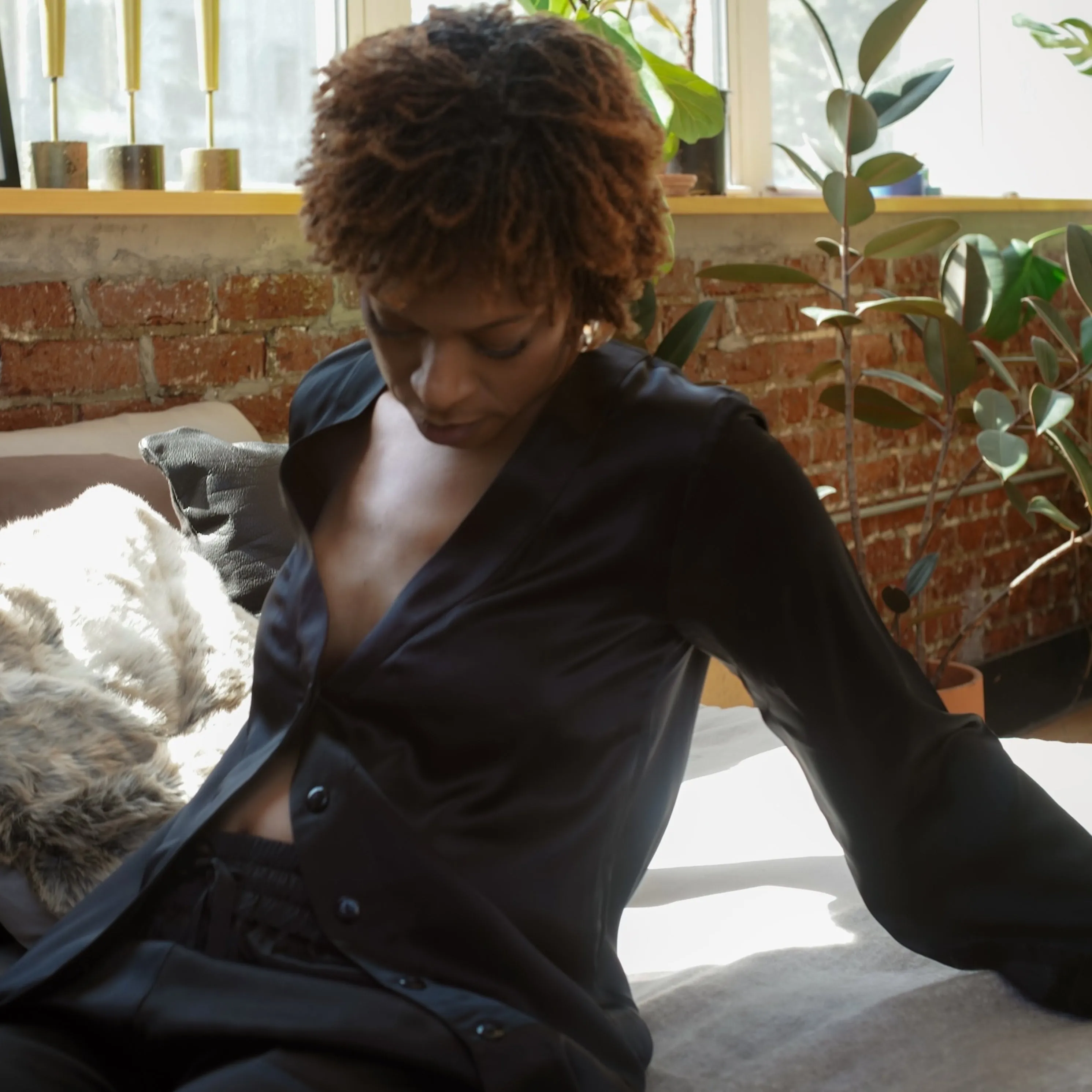 LOLA SILK SHIRT DRESS & TUXEDO PANT IN NOIRE