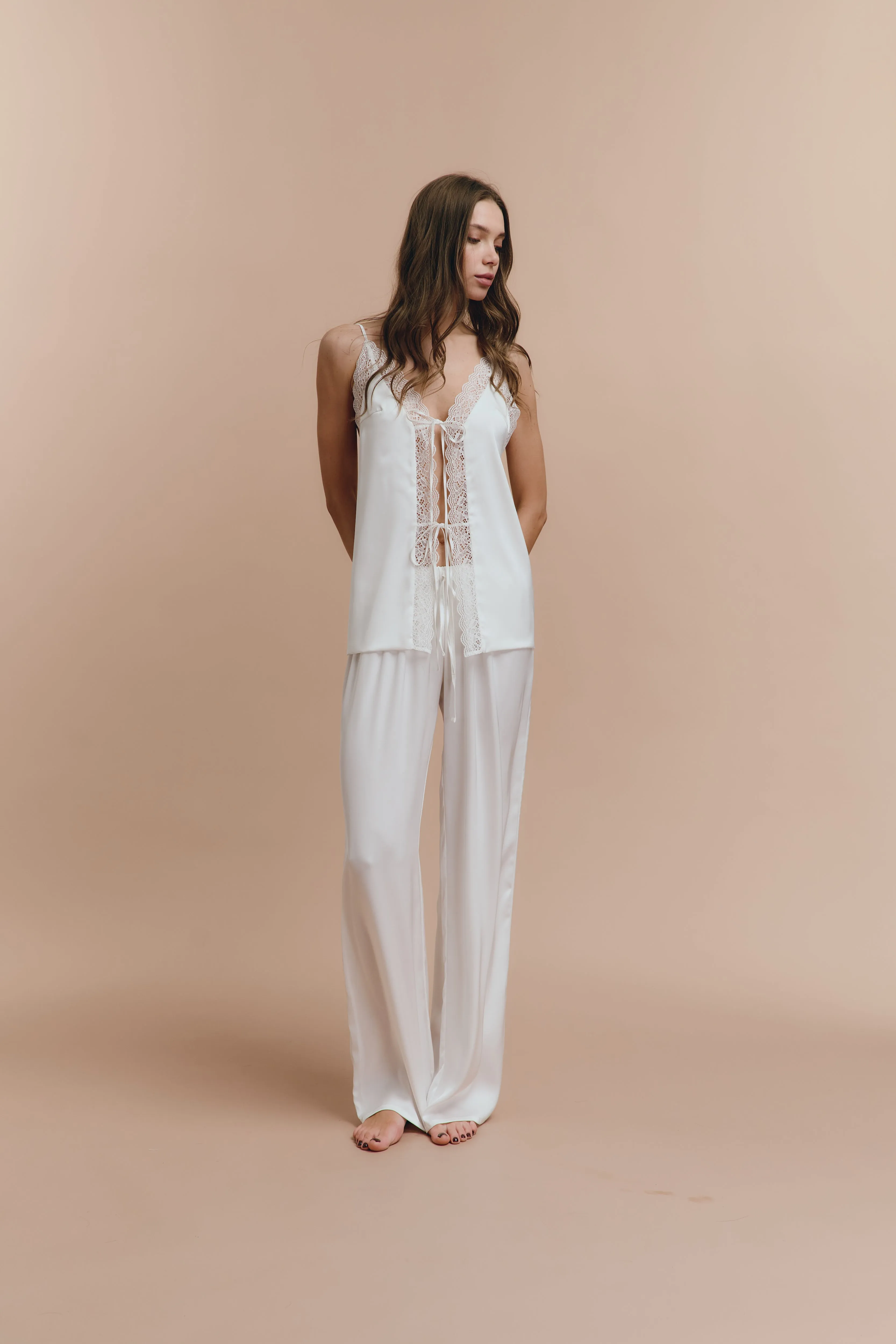 Lucy - White pjs with pants
