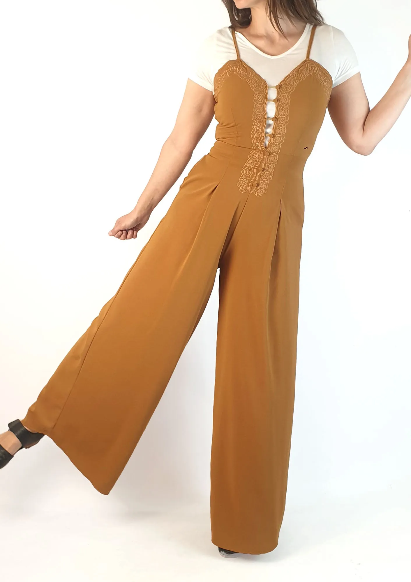 Mona Young mustard spagetti strap wide leg jumpsuit size 6, fits 6-8