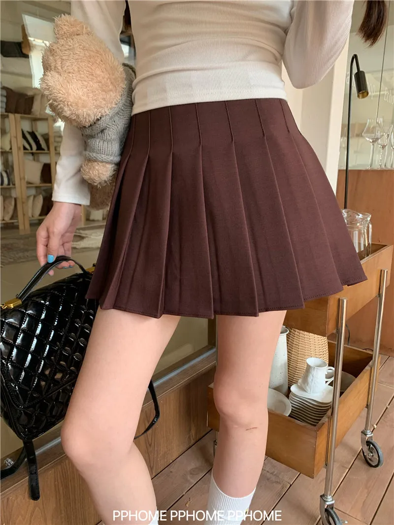 pleated commuter gray skirt