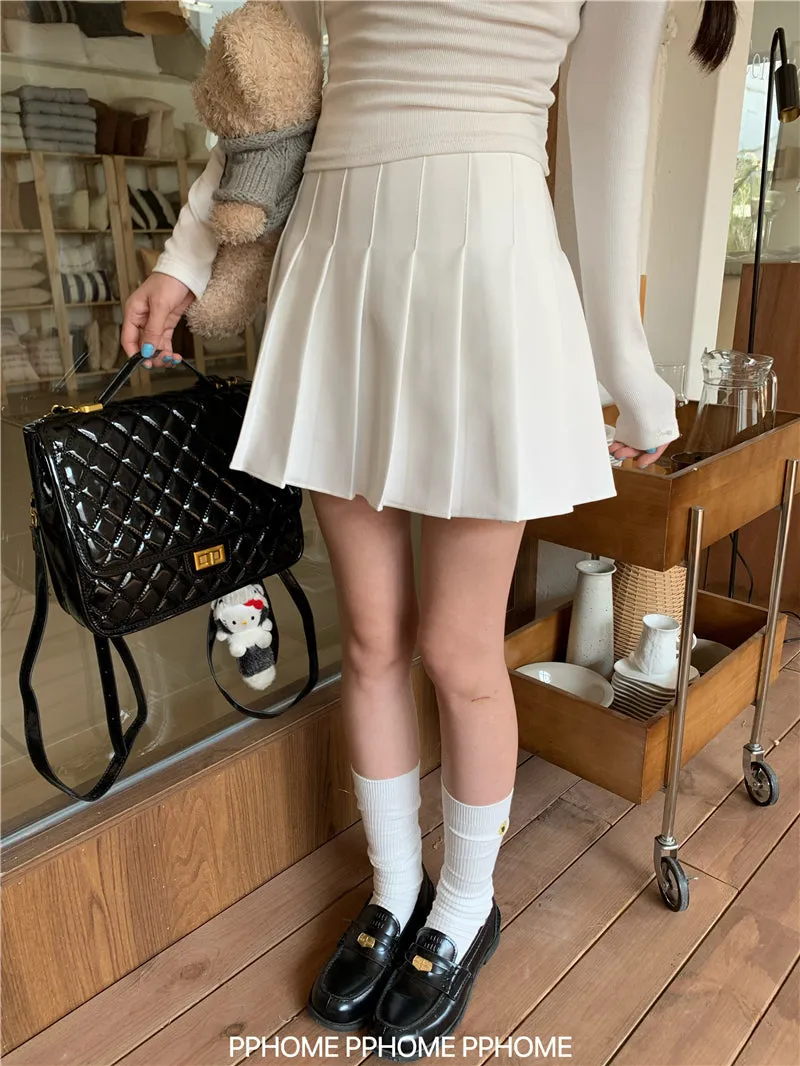 pleated commuter gray skirt