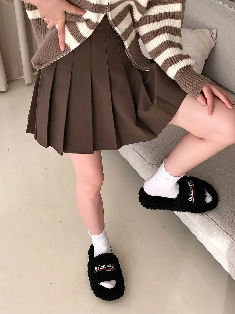 pleated commuter gray skirt