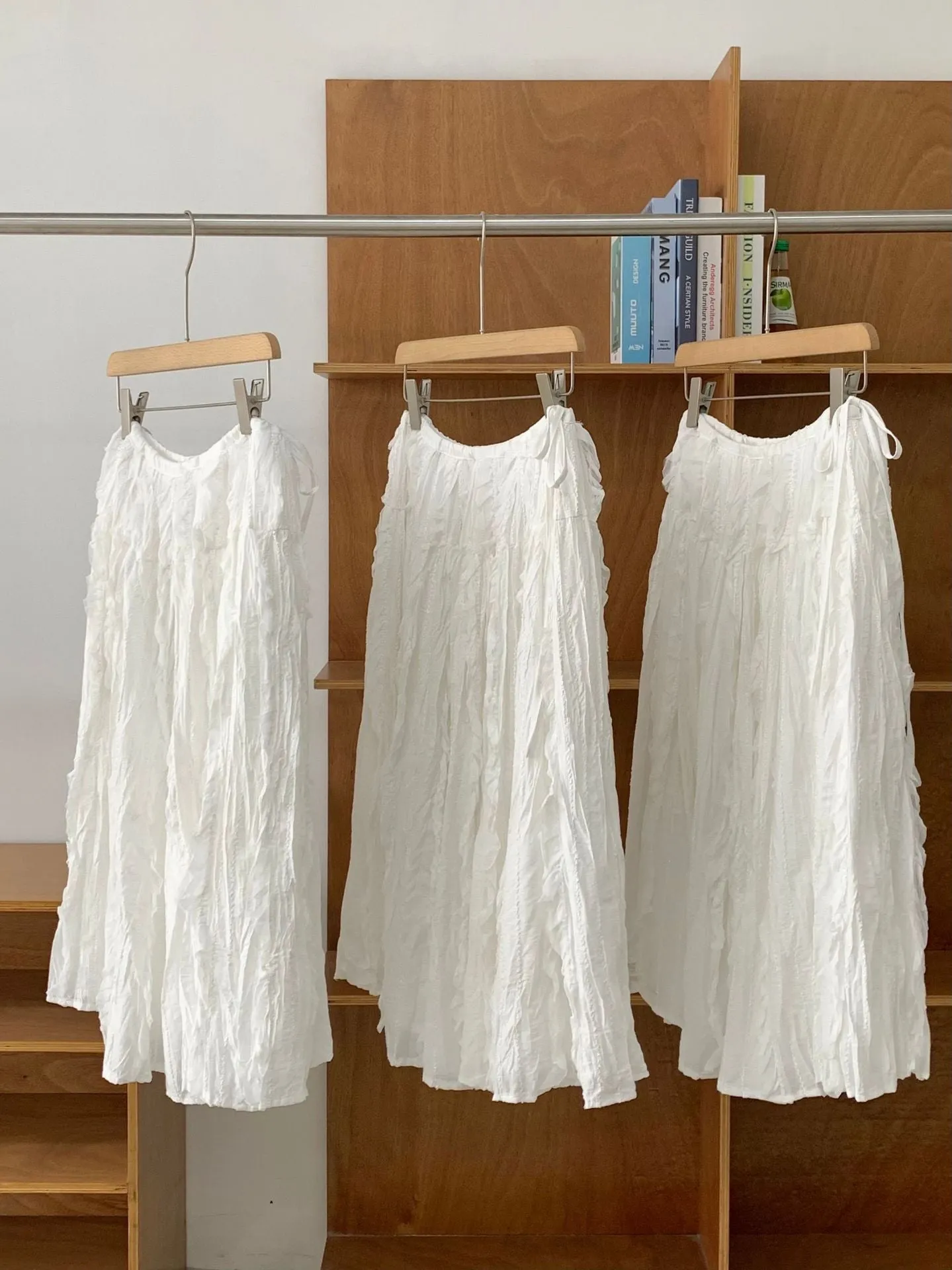 Pleated lace skirt