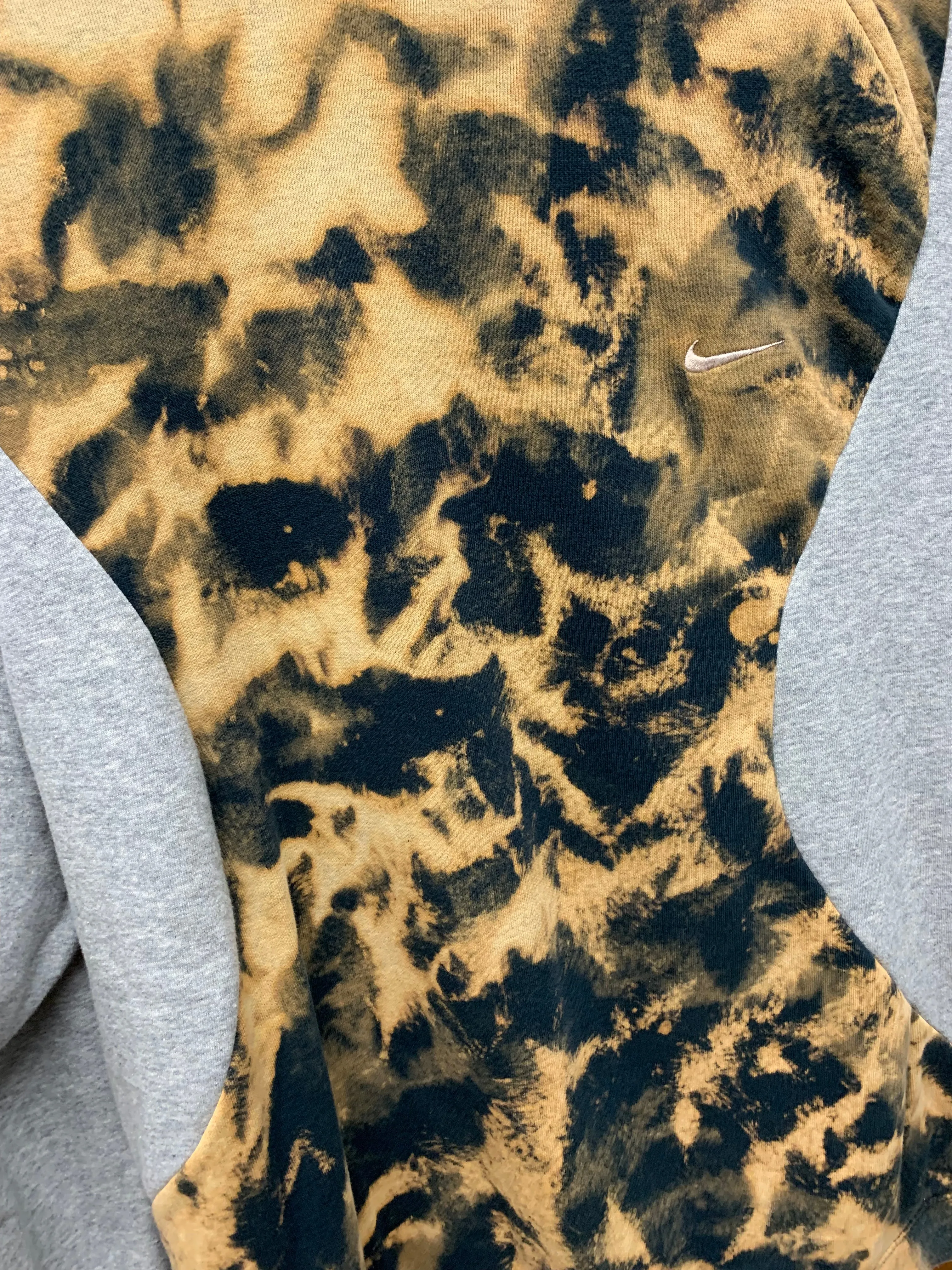 "1 of 1" Nike Wavy Split Crewneck (2X)