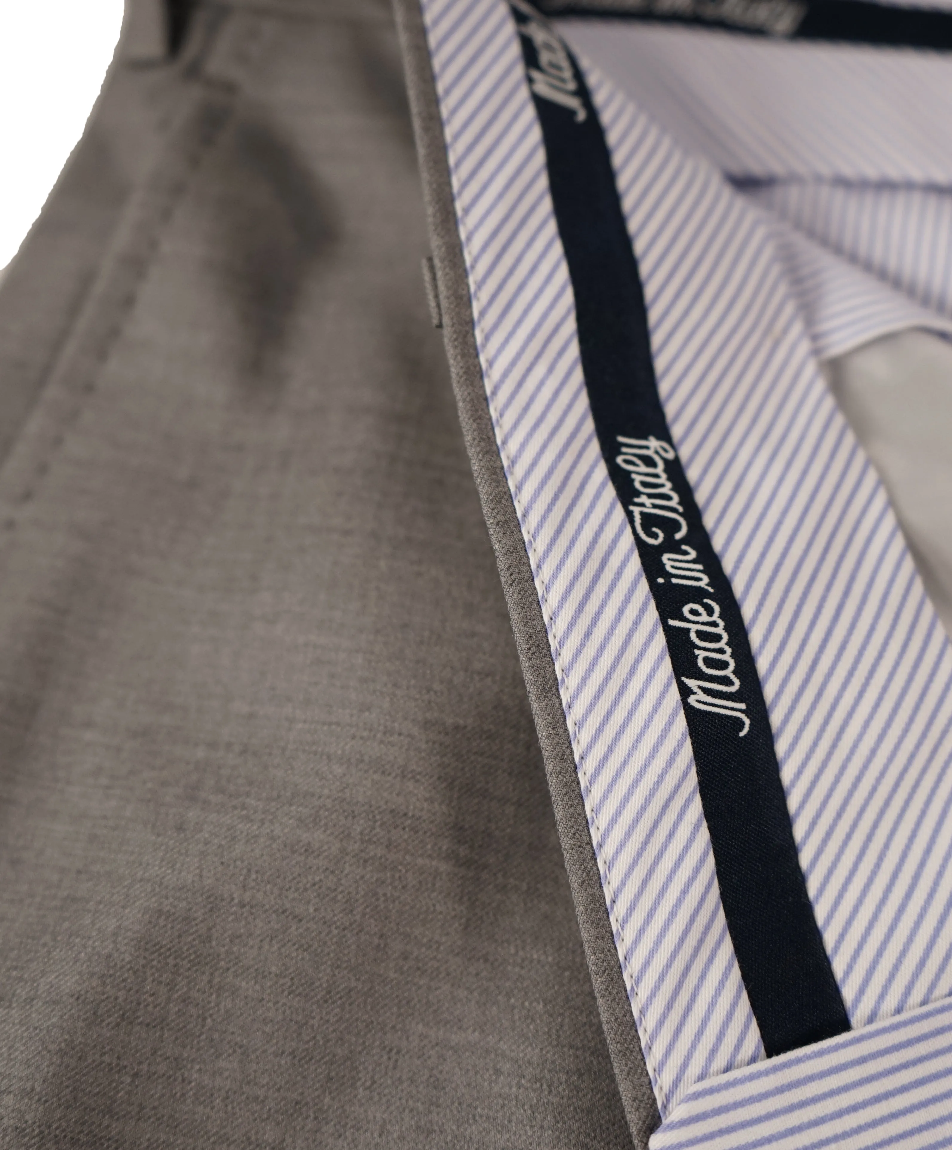 SAKS FIFTH AVE - Gray Wool MADE IN ITALY Flat Front Dress Pants -  38W