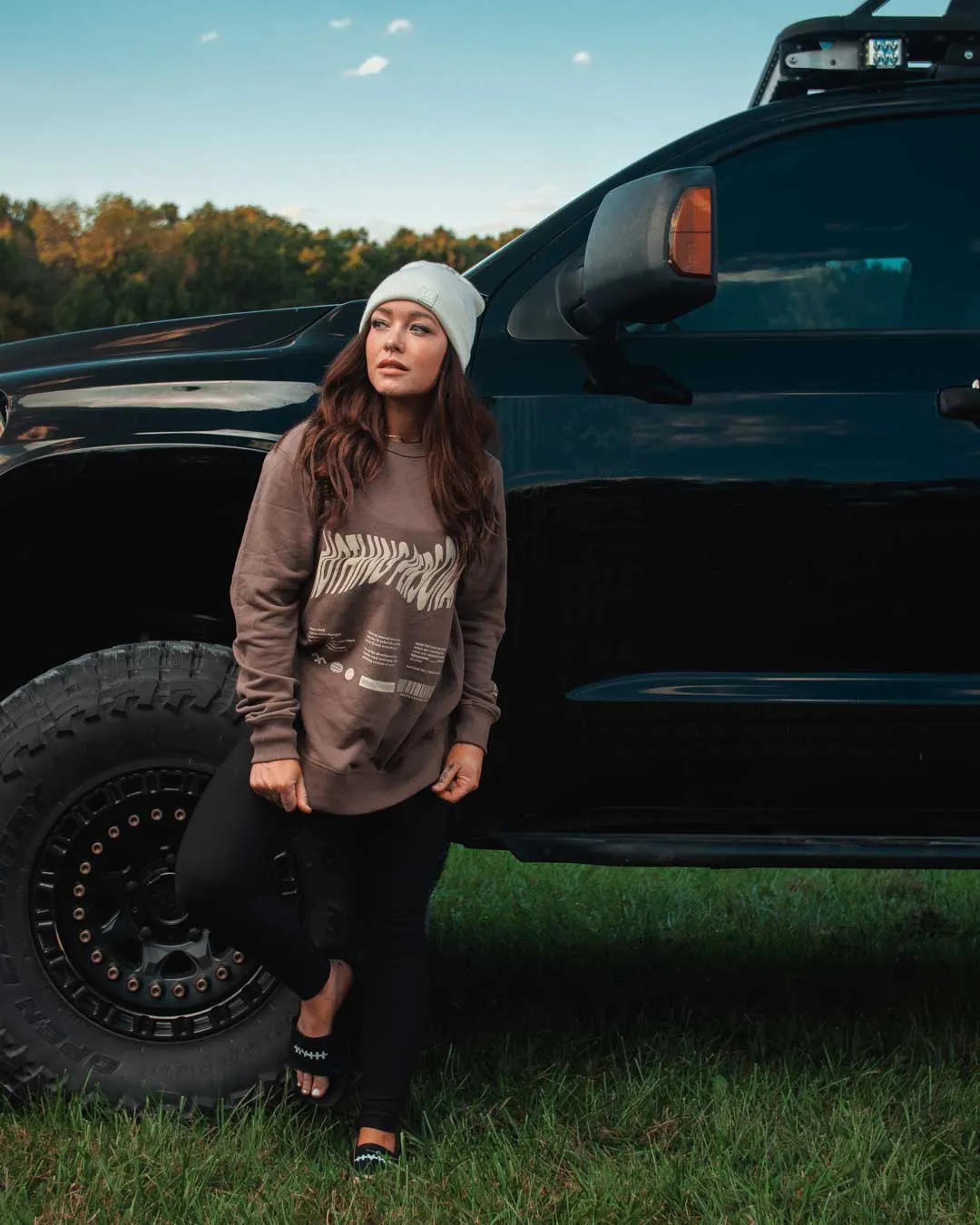 September Essentials - NOTHING PERSONAL - Crew - TAUPE