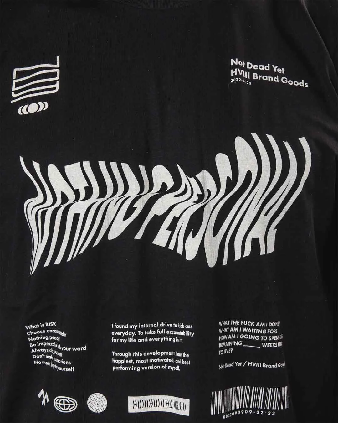 September Essentials - NOTHING PERSONAL - Tee - BLACK