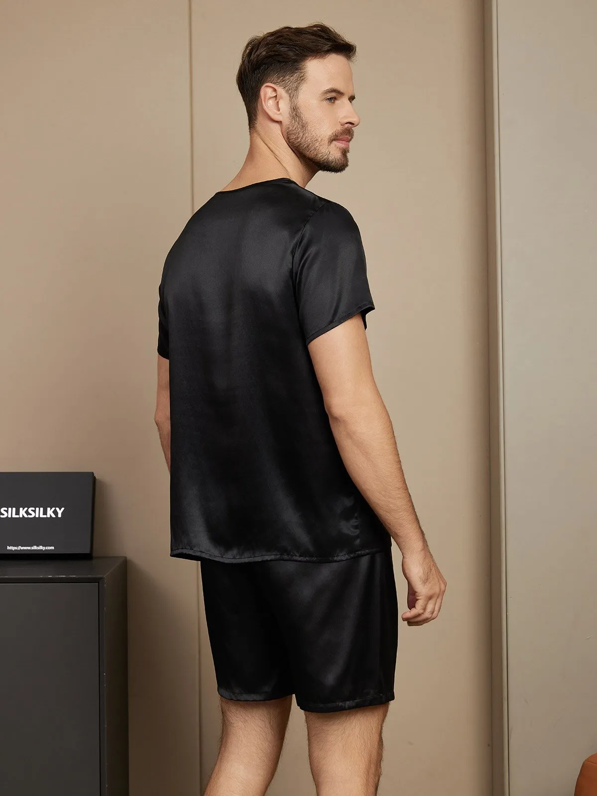 Set van casual herenpyjama's van puur zijde met korte mouwen